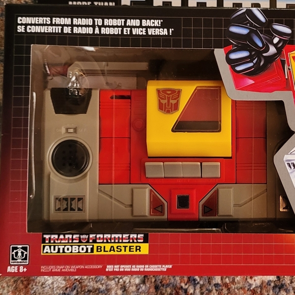 Authentic Transformer G1 Walmart 2017 BLASTER Encore Reissue Commemorative NEW - Picture 6 of 10